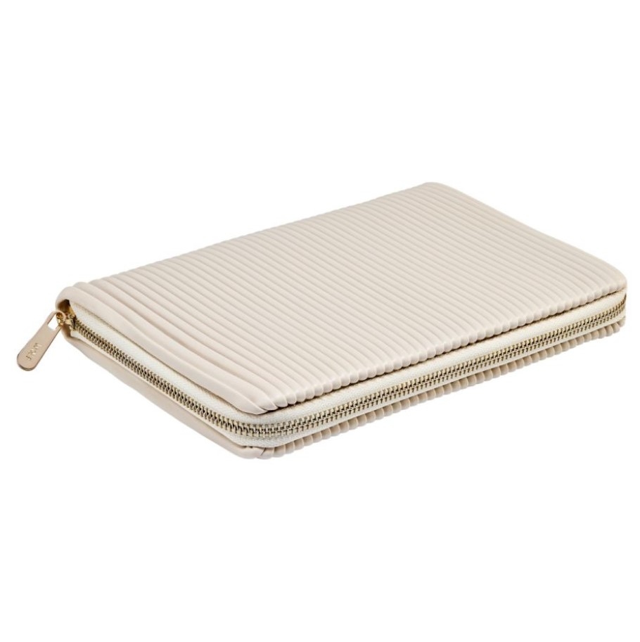 Bella Jewelry Portfolio Bone