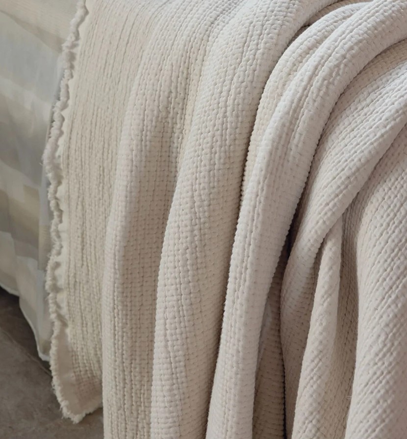 Покрывало Ostuni Liscio 250X260 Beige