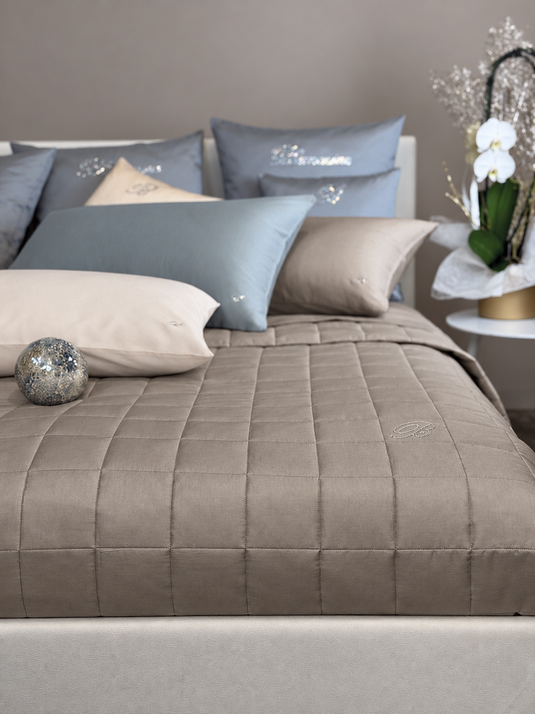 Samira Bedspread 270X270 beech