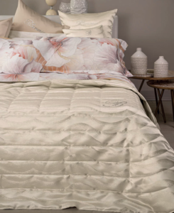 Bedspread Jasmine 270X270 ecru